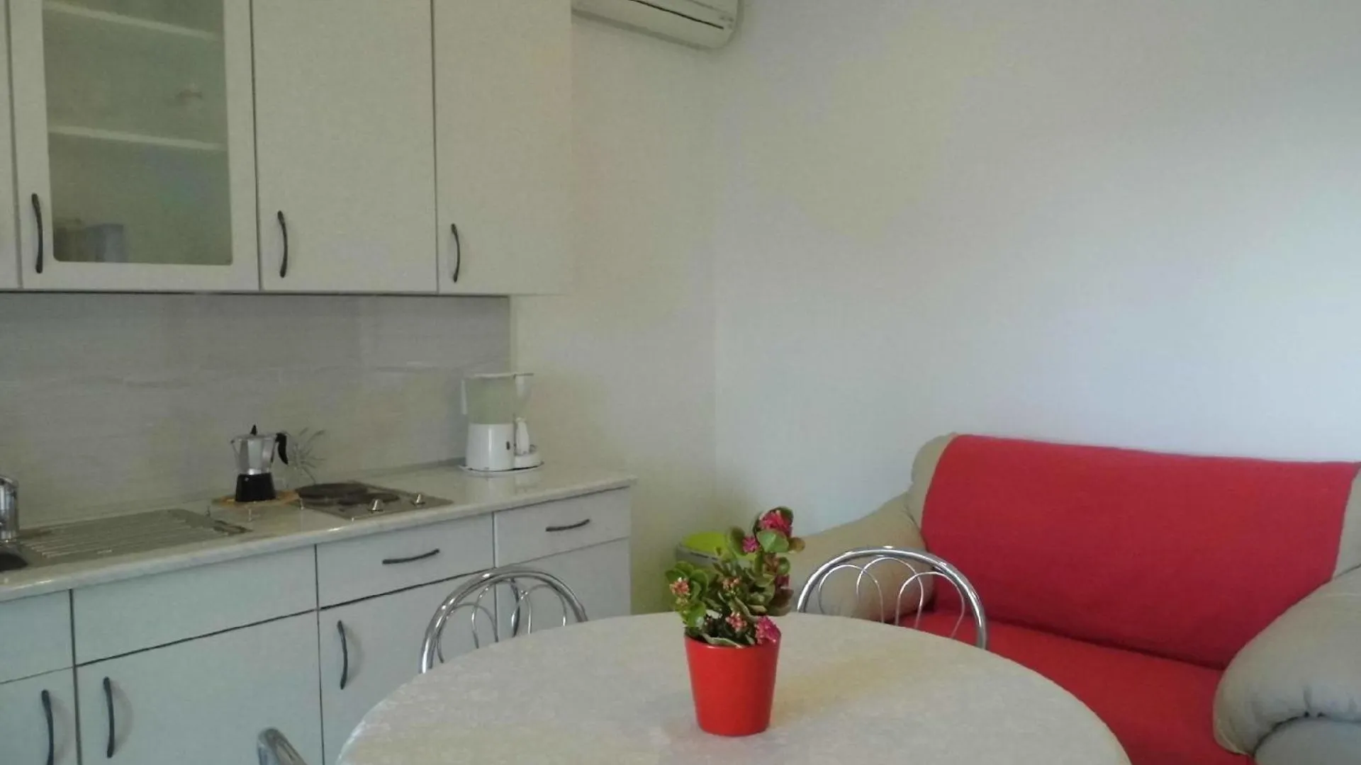 Schoene Gemuetliche Wohnung Mit Meerblick, Wi-Fi, Klimaanlage, Geeignet Auf Sehr Gute Lage, Sveti Vid-Miholjice 크로아티아